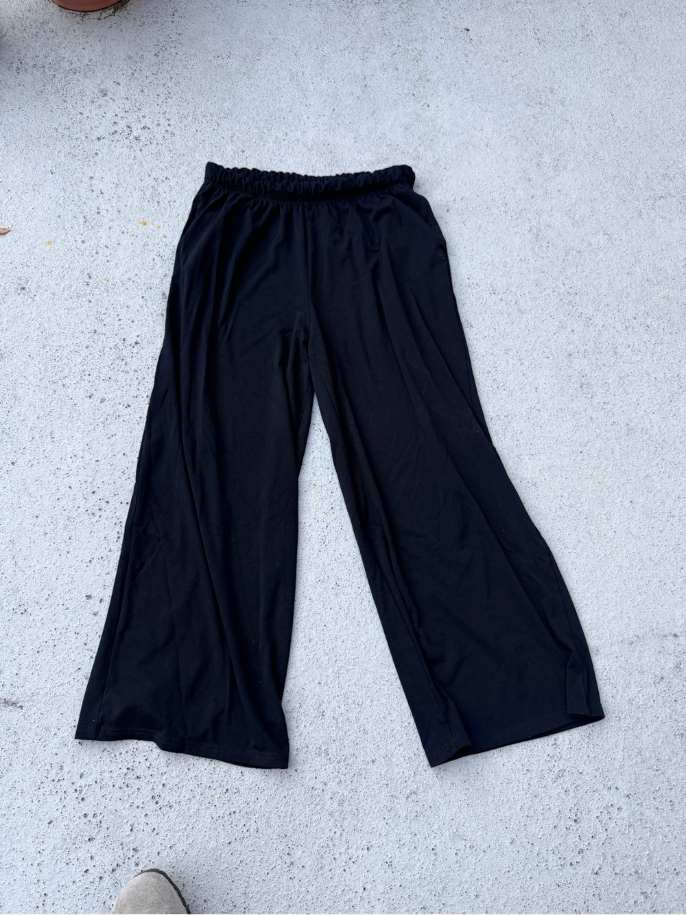 cozy earth Black Wide-Leg Lounge Pants - Women Intimates & Sleepwear